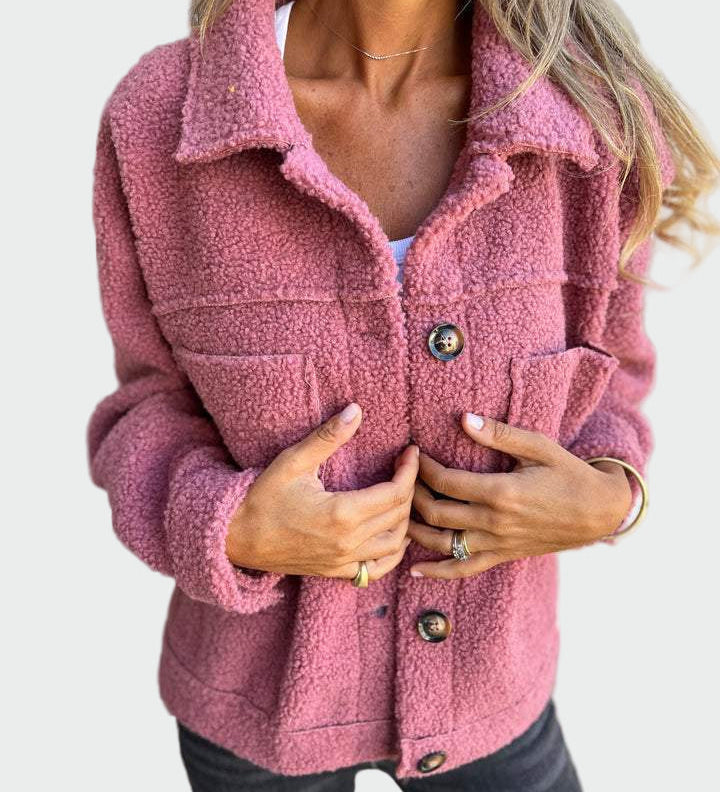 Elegantni Topel Plašč za Jesenske Dneve