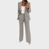 Aldona Eleganten Poslovni Kostum za Šik in Profesionalen Videz