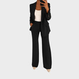 Aldona Eleganten Poslovni Kostum za Šik in Profesionalen Videz