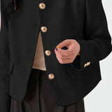 Elegantní Sako v Moderním Designu