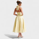 Julieta – Midi obleka s halter izrezom" could be rewritten as "Julieta – Midi obleka s halter vratnim izrezom.